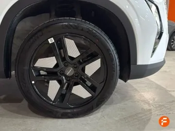 Car image 34