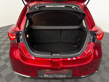 Car image 35
