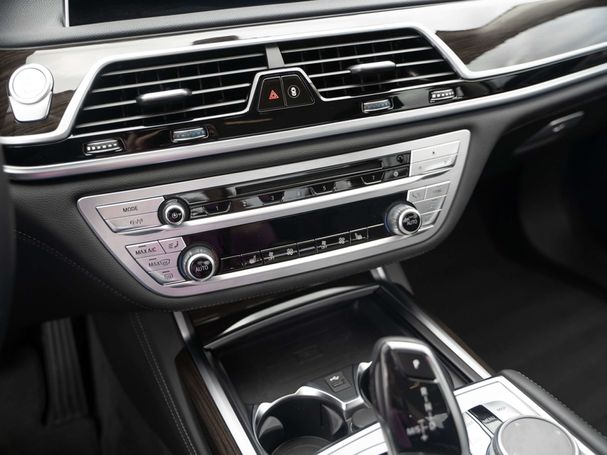 BMW 730d 210 kW image number 16