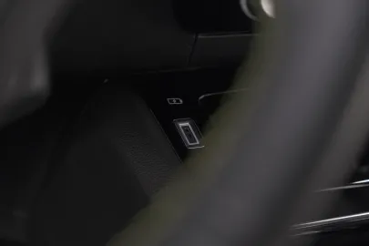 Car image 50