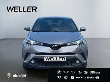 Car image 3