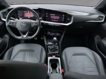 Car image 11