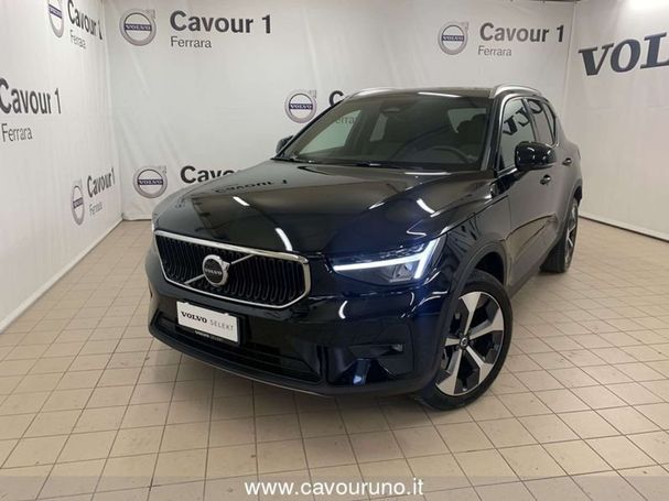 Volvo XC40 B3 Core 120 kW image number 1