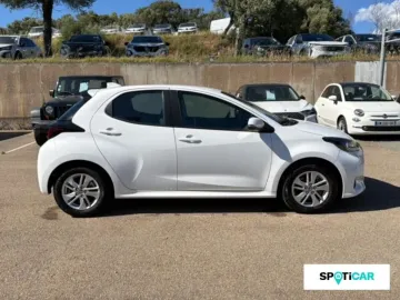 Car image 4
