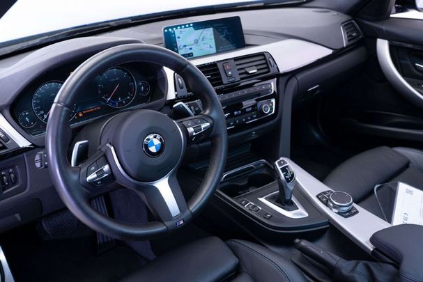 BMW 320d Touring xDrive 140 kW image number 12