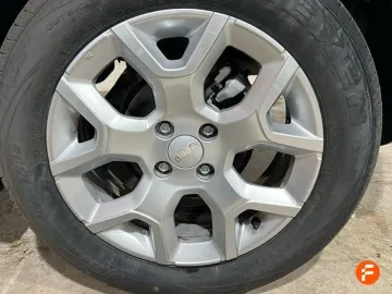 Car image 22