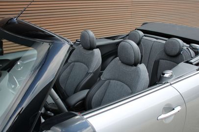 Car image 31