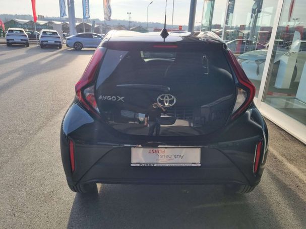 Toyota Aygo X 1.0 53 kW image number 2