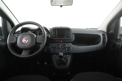 Car image 10