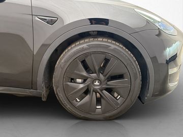 Car image 34