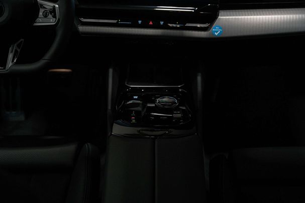 BMW 520i 140 kW image number 20