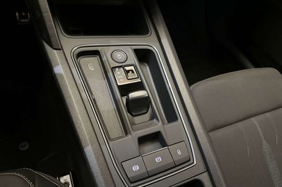 Car image 37