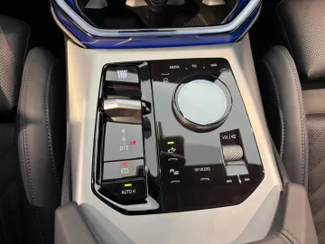 Car image 42