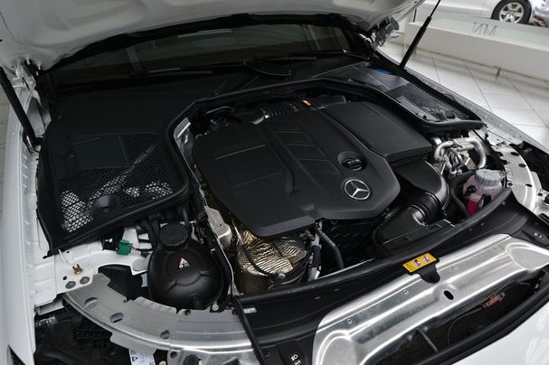 Mercedes-Benz C 300 de T AMG 225 kW image number 39