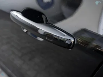Car image 33