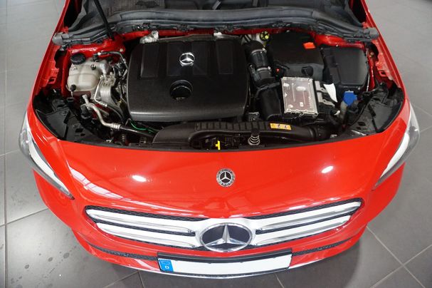 Mercedes-Benz B 180 d 85 kW image number 17