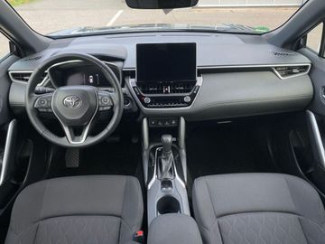 Car image 15