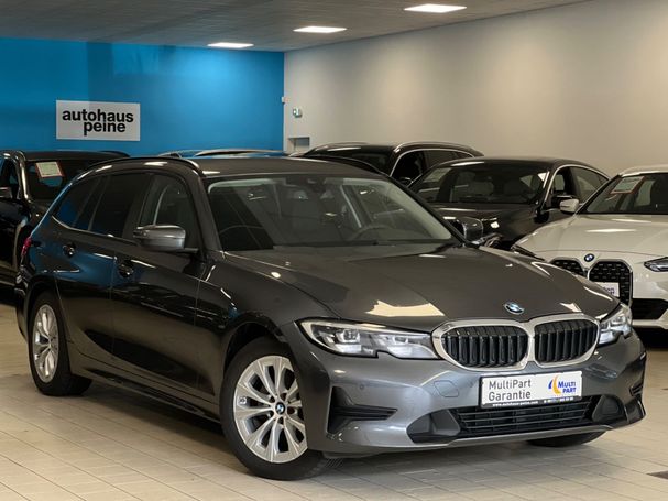 BMW 320d Touring xDrive 140 kW image number 1