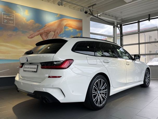 BMW 330d Touring M Sport xDrive 195 kW image number 8