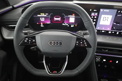 Car image 30