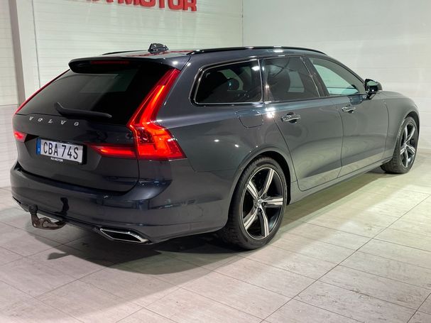 Volvo V90 Recharge T8 AWD 288 kW image number 8