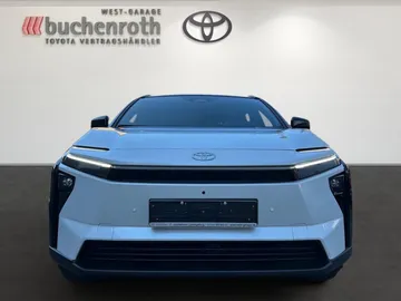 Car image 3