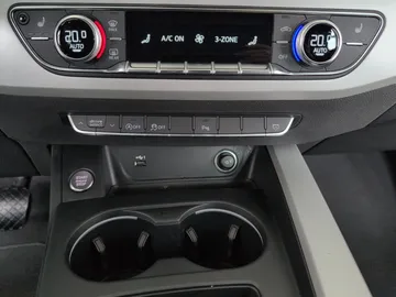 Car image 38