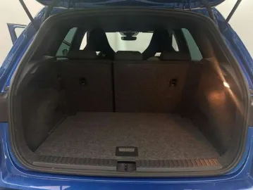Car image 44
