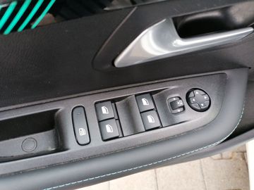 Car image 31