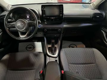 Car image 8