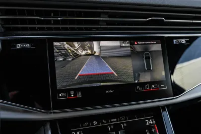 Car image 38