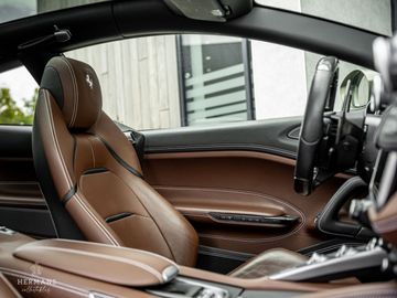 Car image 33
