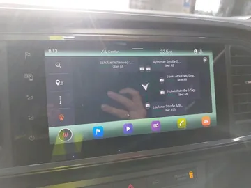 Car image 26