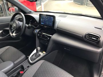 Car image 12