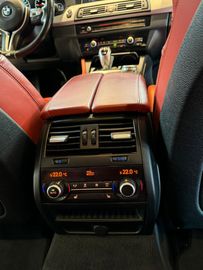 Car image 35