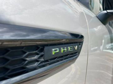 Car image 40