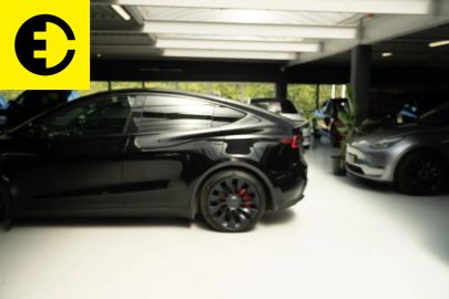 Car image 47