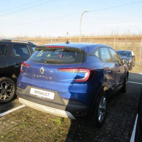 Renault Captur 140 103 kW image number 3