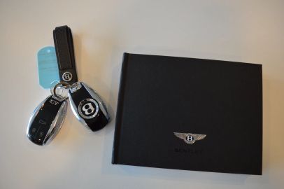 Car image 32