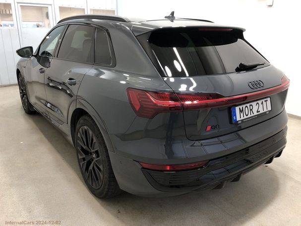 Audi Q8 55 quattro e-tron S-line 300 kW image number 4