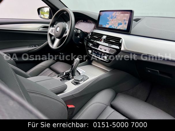 BMW 520i Touring 135 kW image number 13