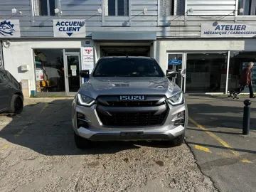 Car image 25