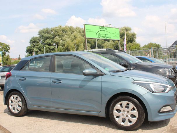 Hyundai i20 Blue 55 kW image number 2