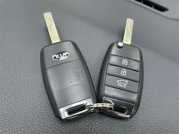 Car image 36