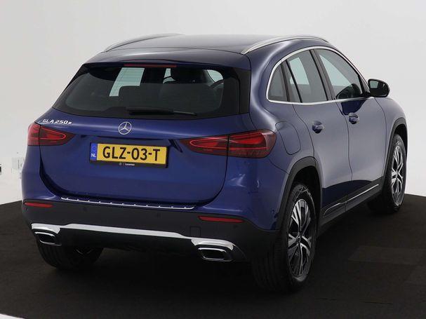 Mercedes-Benz GLA 250 e 160 kW image number 17