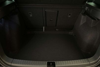 Car image 36