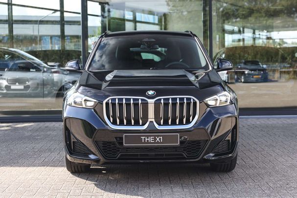 BMW X1 sDrive18i 100 kW image number 2