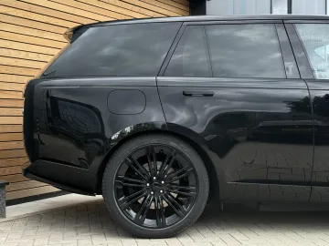 Car image 40