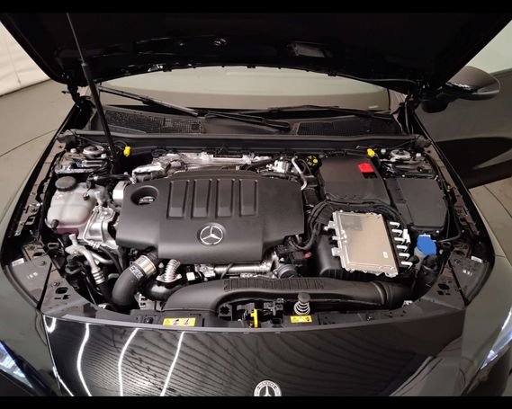 Mercedes-Benz CLA 180 Line 85 kW image number 25