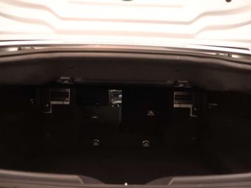 Car image 36